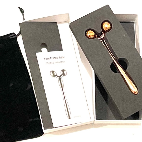 NEIMAN MARCUS Face Counter Roller in Rose Gold - Picture 7 of 8